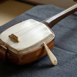 A traditional Japanese shamisen instrument with accurate thr