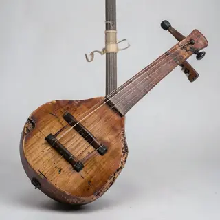 A traditional Japanese shamisen instrument with accurate thr